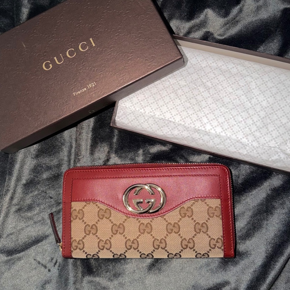 🌟NEW Authentic GUCCI GG Vintage Red Canvas & Leather Logo Zip Long Wallet #a554